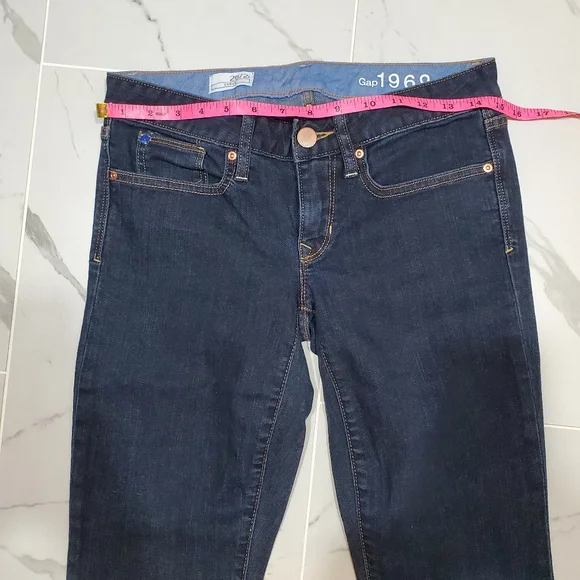 Gap 1969 dark denim curvy fit jeans Sz26/2r- EUC - Picture 7 of 9